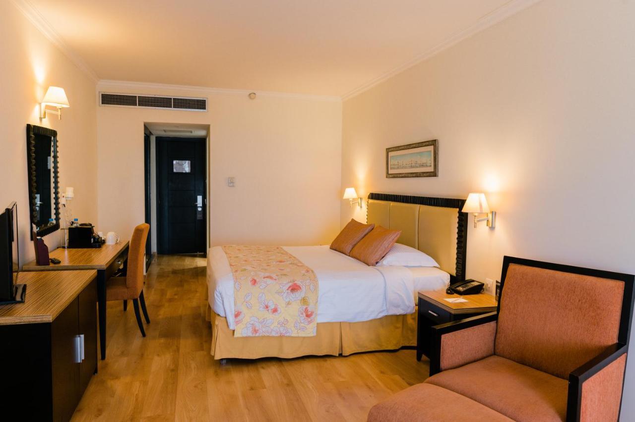 Elias Beach Hotel Limassol Exterior photo
